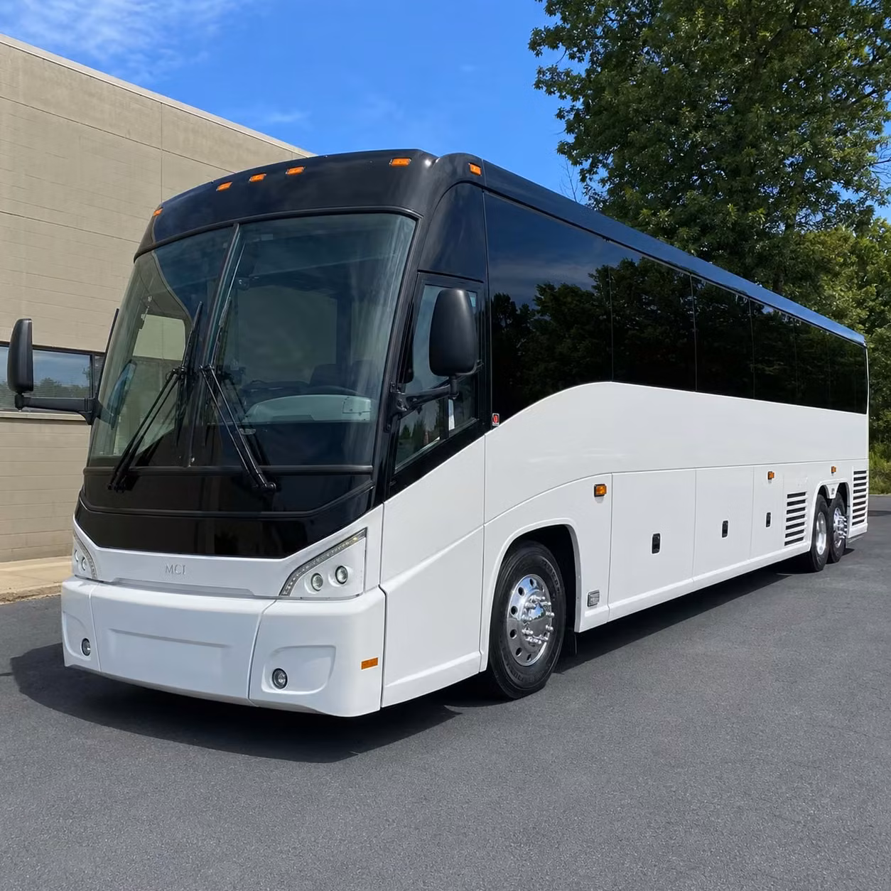 you can find and book long distance transportation in woodbridge and any nearby city